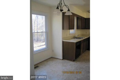 10703 Cobblestone Dr, Spotsylvania, VA 22553 - photo 5