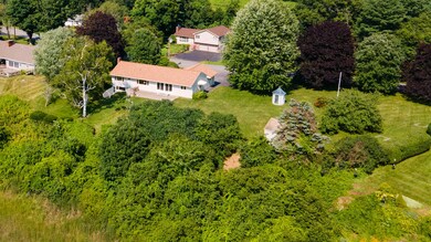 17 Meadow Lane-8