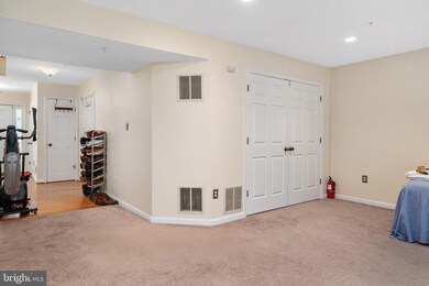 2719 Summers Ridge Dr, Odenton, MD 21113 - photo 6