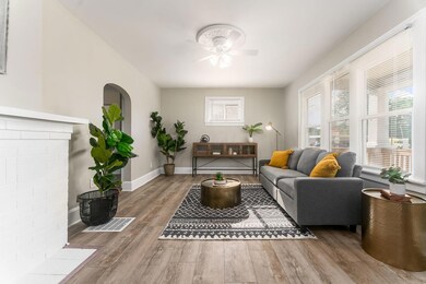 011_7ecc_R 2018 Agler Road012
