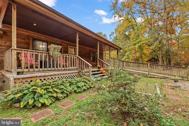 8323 Arlene Acres Dr, Fredericksburg, VA 22408 - photo 2