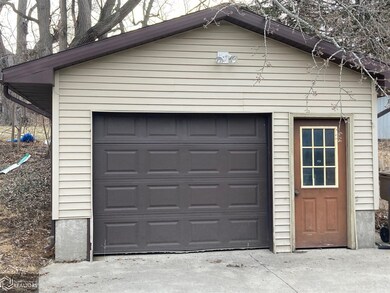 725 6th Ave, Coon Rapids, IA 50058 - photo 2