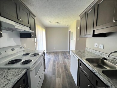 1437 Ireland Dr unit A, Fayetteville, NC 28304 - photo 4