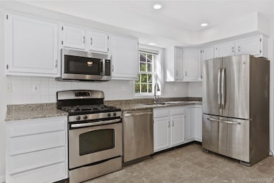 161 Adelphi Ave, Harrison, NY 10528 - photo 6