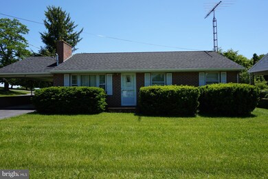 810 Jenny Wren Dr, Martinsburg, WV 25404 - photo 3