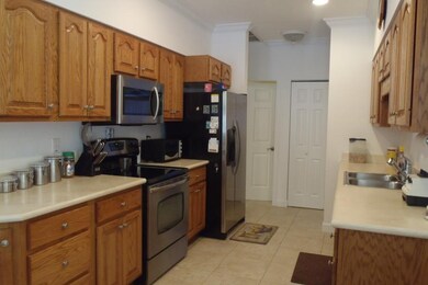 07Kitchen
