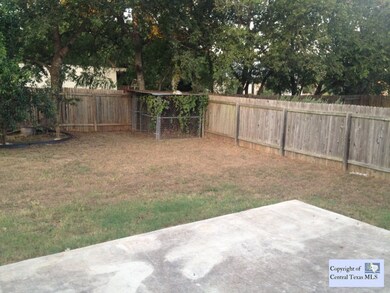 1426 Meadow Pkwy, San Marcos, TX 78666 - photo 3