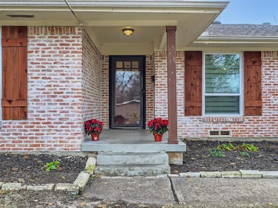 6908 Clemson Dr, Dallas, TX 75214 - photo 3