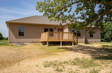 7 Rear Exterior (B)