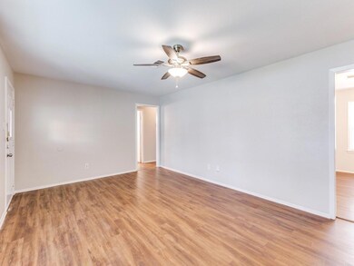 508 Crandle Dr, Fort Worth, TX 76108 - photo 3