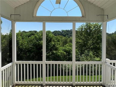 5050 Valley Stream Ln unit 100, Macungie, PA 18062 - photo 2