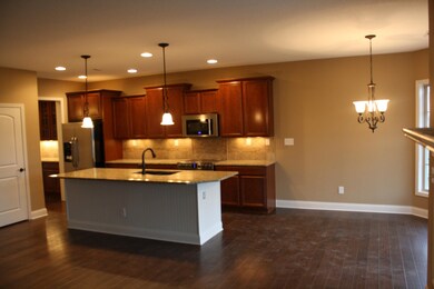 2019 Creekside Manor Ln, Knoxville, TN 37932 - photo 4