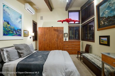 210 E Hyman Ave Unit 6 HighRes 06