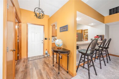 51 Pheasant Run Cir, Springboro, OH 45066 - photo 2