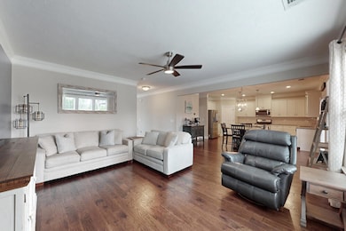 Open Floor Plan!