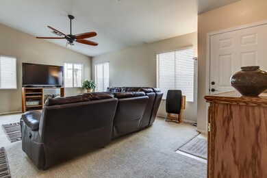 1108 W 2nd Av Great Rm (3)