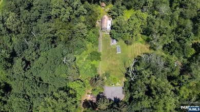 77 Voorhis Rd, Lincoln Park, NJ 07035 - photo 2