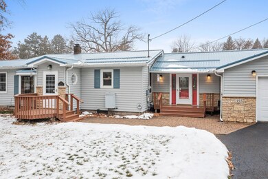 Inviting front entry