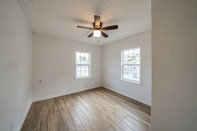 3710 Cactus St unit 3714, Houston, TX 77026 - photo 6