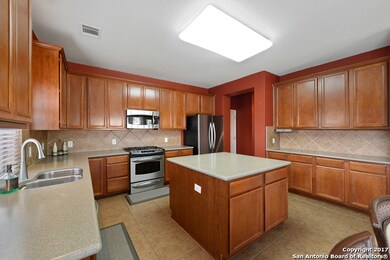 25606 Thomas Oaks, San Antonio, TX 78261 - photo 7