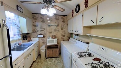 149 N 4th Ave, Beech Grove, IN 46107 - photo 7