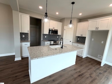 61 Henderson Rd, Gray Court, SC 29645 - photo 5