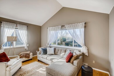04 Living Room