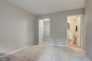 Chestnut Grove Condominiums unit 11256-24, Reston, VA 20190 - photo 4