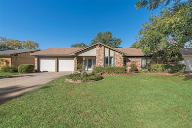 1719 Princeton Dr, Arlington, TX 76015 - photo 6