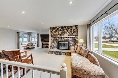 10116 Potter Rd, Des Plaines, IL 60016 - photo 4