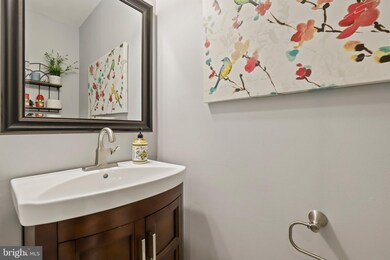 3319 Stone Heather Ct, Herndon, VA 20171 - photo 6