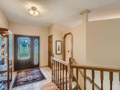 06 Foyer.jpg