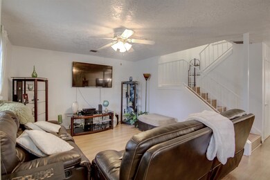 3818 Laura Leigh Dr, Friendswood, TX 77546 - photo 4