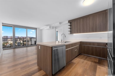 1515 Liona St unit 3014, Honolulu, HI 96814 - photo 3