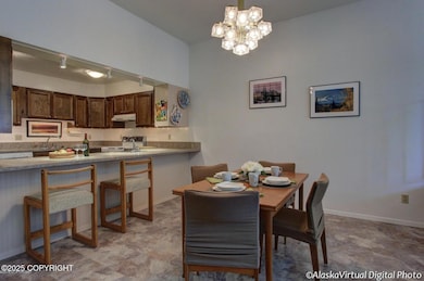 Dining Room w/bar