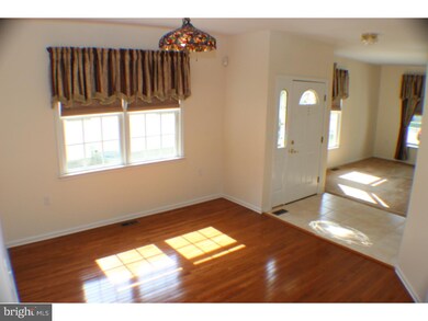 37 Bear Meade Dr, Trenton, NJ 08691 - photo 3