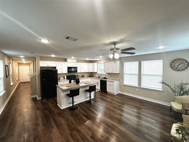 7835 Sealey St, Houston, TX 77088 - photo 2