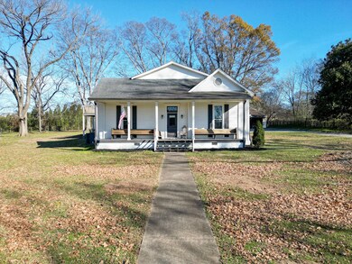 7013 Hoover Mason Ln, Mount Pleasant, TN 38474 - photo 2