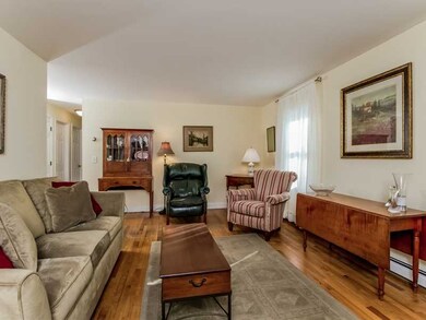 66 Gossets Turn Dr, Middletown, RI 02842 - photo 4