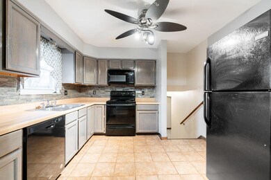 4950 Hamden way (Interior)-kitchen