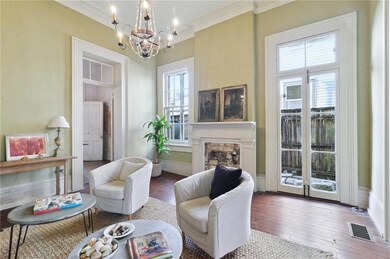 1724 Delachaise
Unit 1 Living Room French Doors