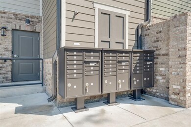 Conveniently located central mailbox