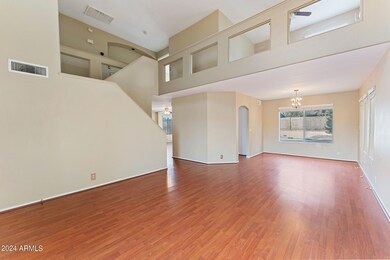 003-graythorn living room