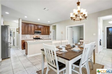 529 Lacey Oak Loop, San Marcos, TX 78666 - photo 4