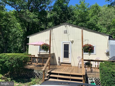 300 Dreibelbis Station Rd, Lenhartsville, PA 19534 - photo 2