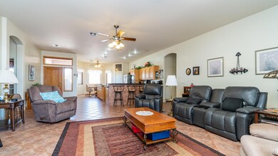 4889 E Broadway Ave-24