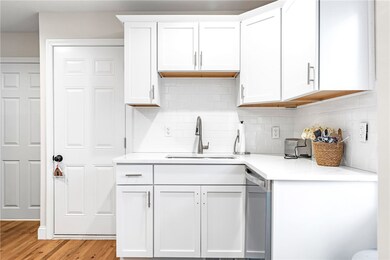 37 Warren Ave unit 1, Warren, RI 02885 - photo 7