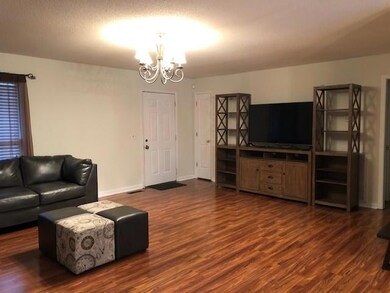 306 Southview Dr, Shelbyville, TN 37160 - photo 5