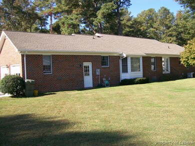 1260 Riverview Dr, West Point, VA 23181 - photo 2