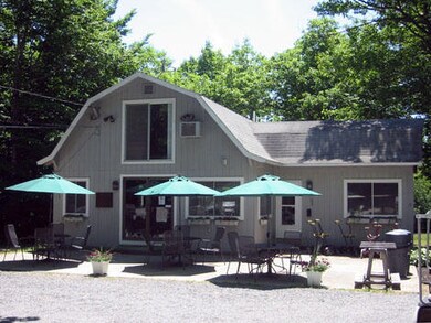 golf_clubhouse